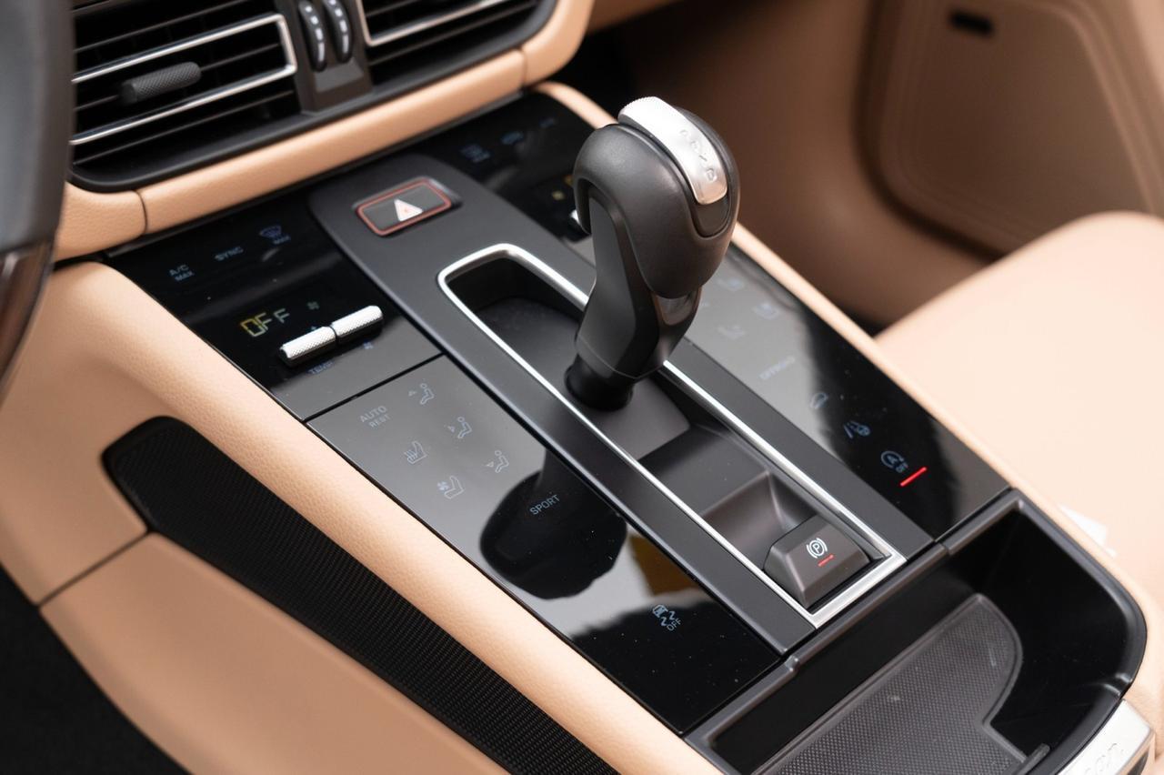 2025 Porsche Macan Pompano Beach FL