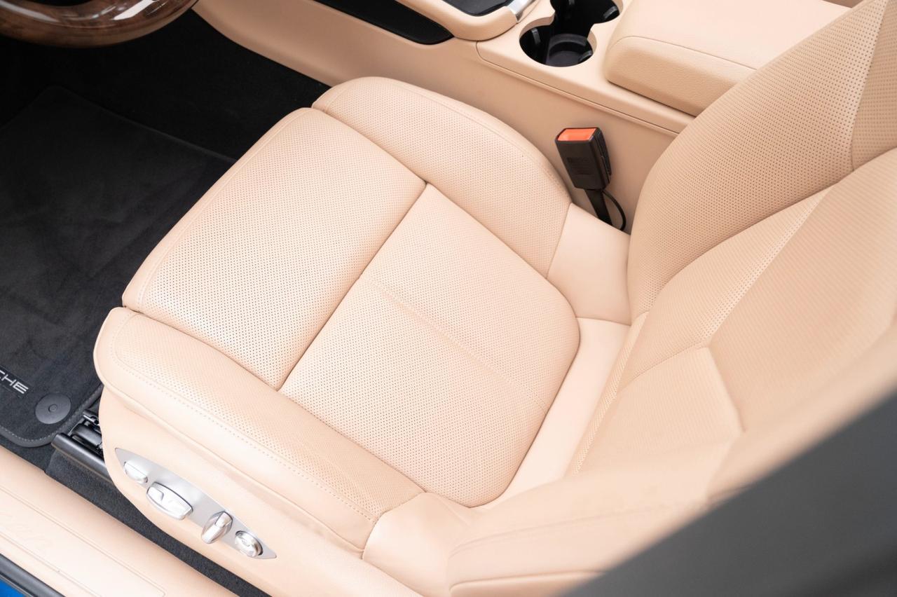 2025 Porsche Macan Pompano Beach FL