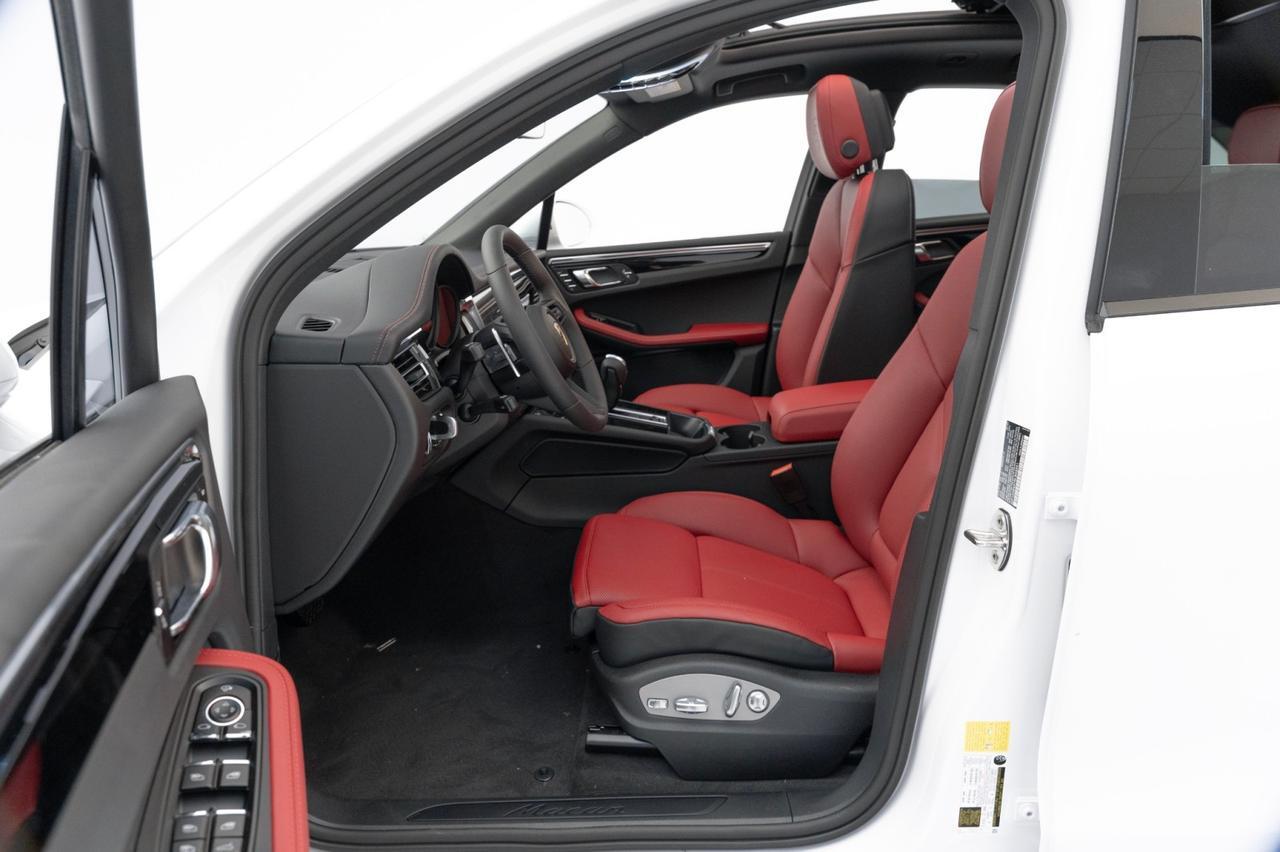 2025 Porsche Macan Pompano Beach FL