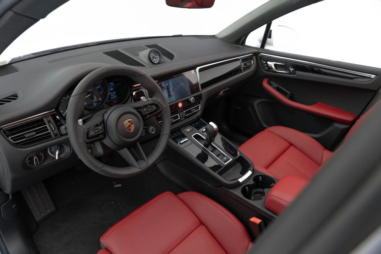 2025 Porsche Macan Pompano Beach FL