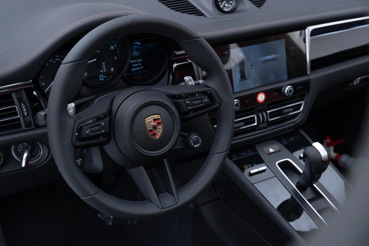 2025 Porsche Macan Pompano Beach FL