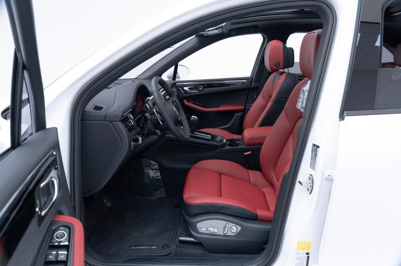 2025 Porsche Macan Pompano Beach FL