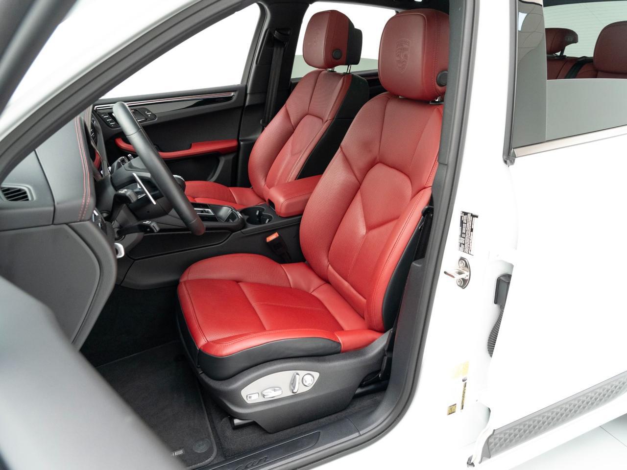 2025 Porsche Macan Pompano Beach FL