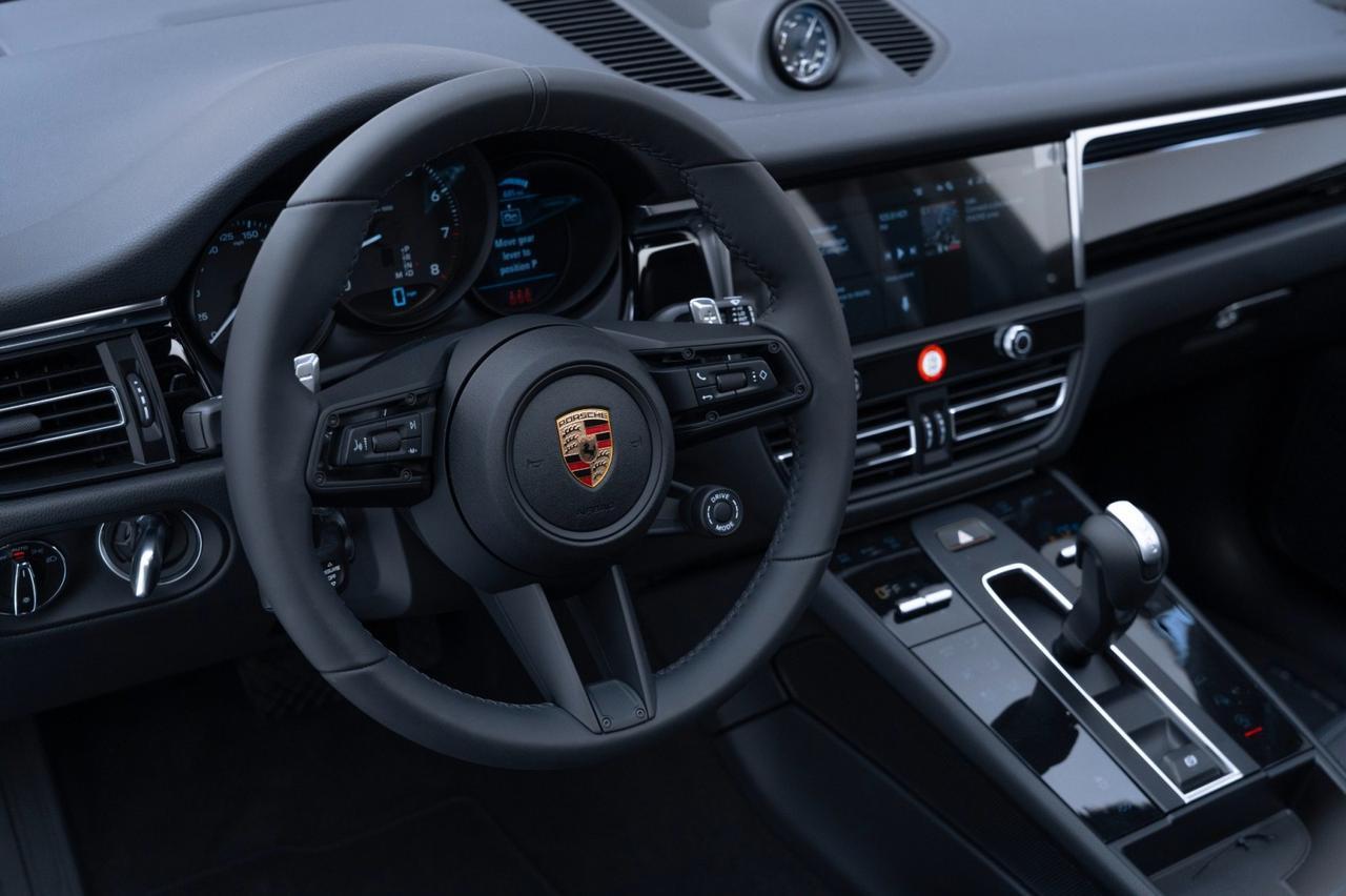2025 Porsche Macan Pompano Beach FL