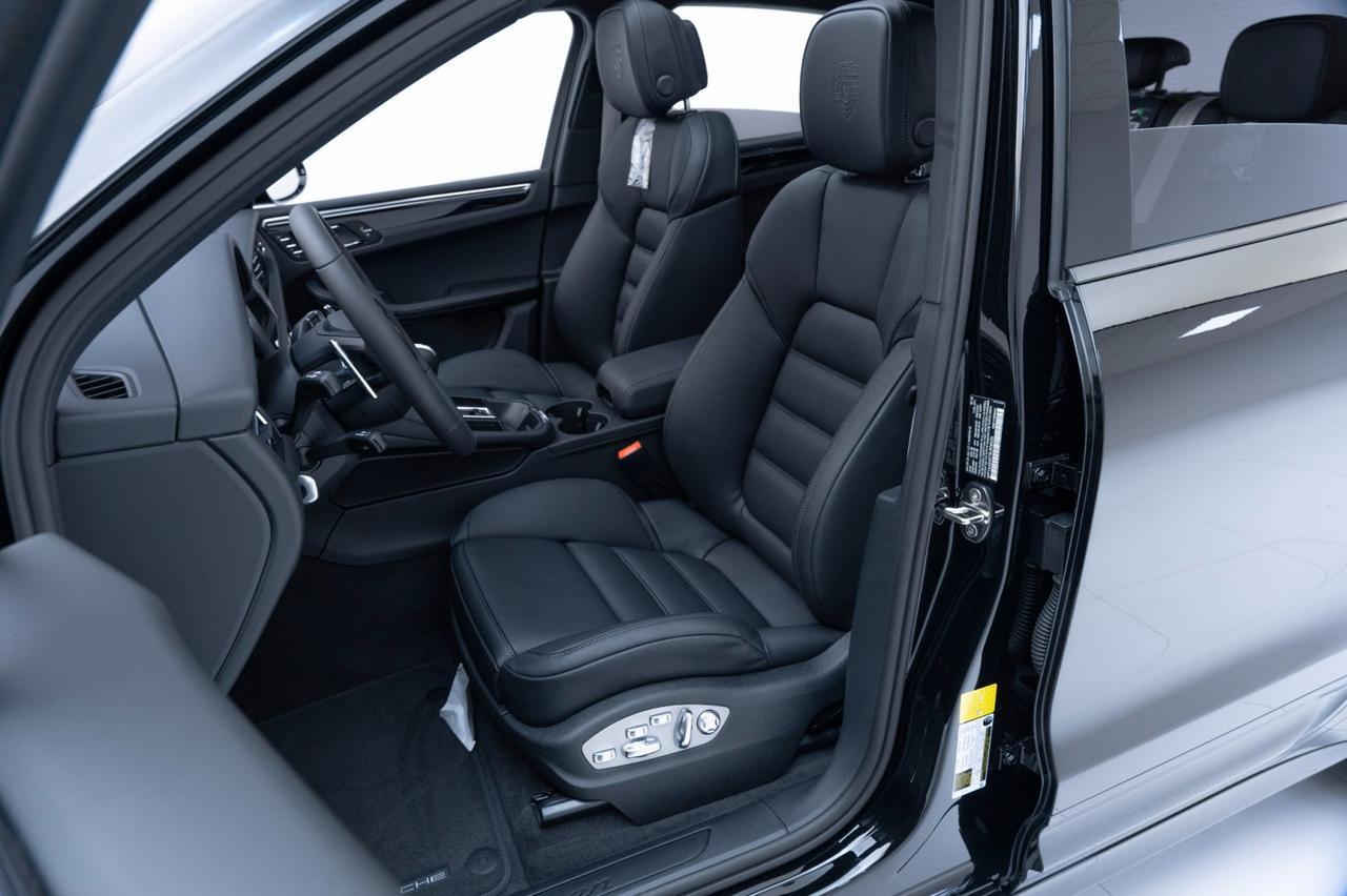 2025 Porsche Macan Pompano Beach FL