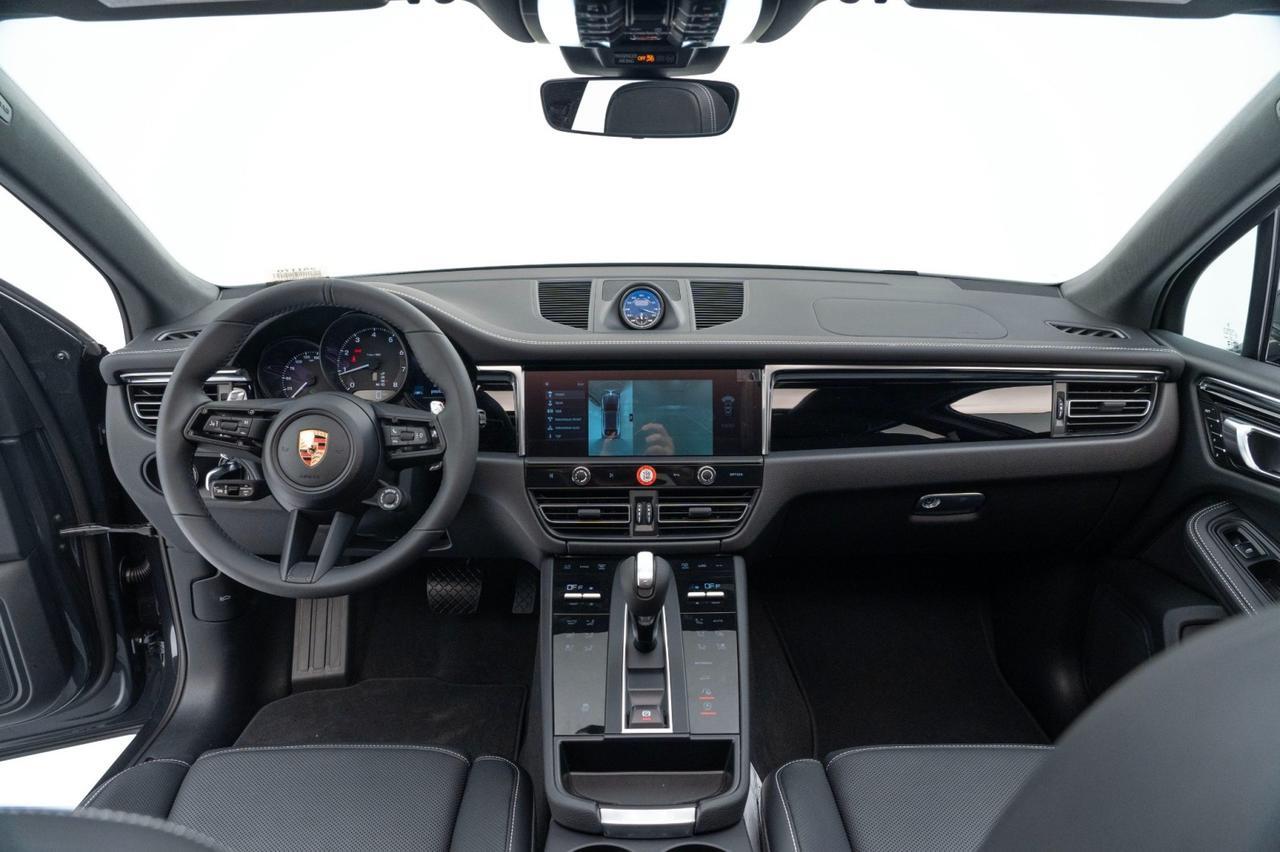 2025 Porsche Macan Pompano Beach FL
