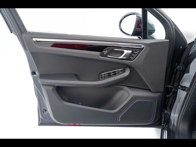 2025 Porsche Macan Pompano Beach FL