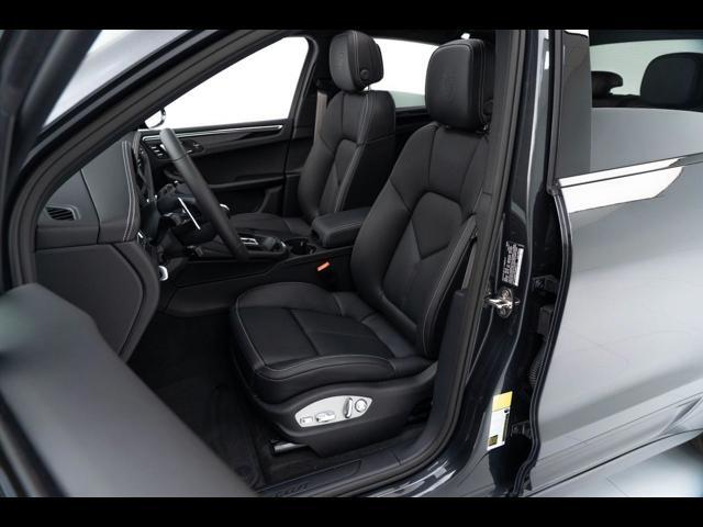 2025 Porsche Macan Pompano Beach FL