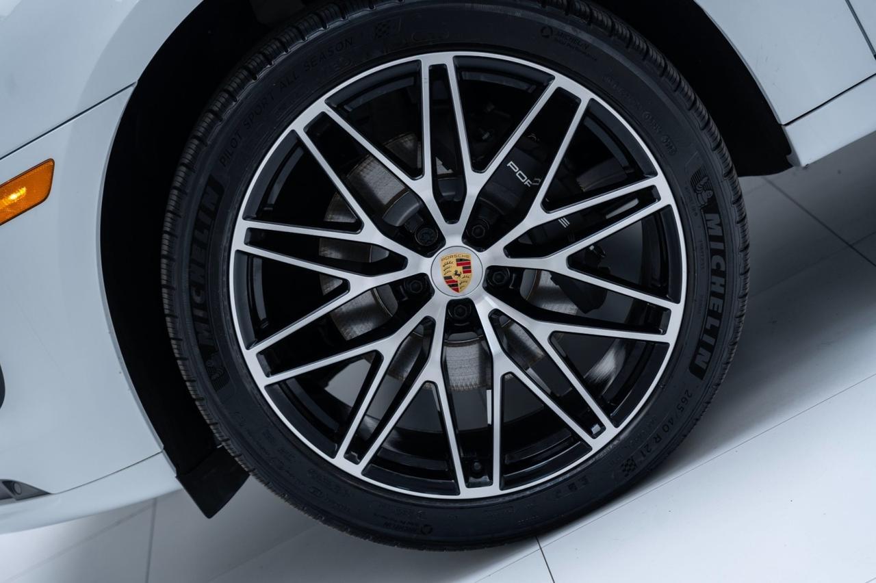 2025 Porsche Macan Pompano Beach FL