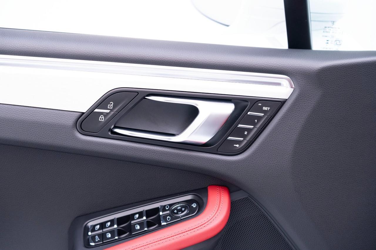 2025 Porsche Macan Pompano Beach FL