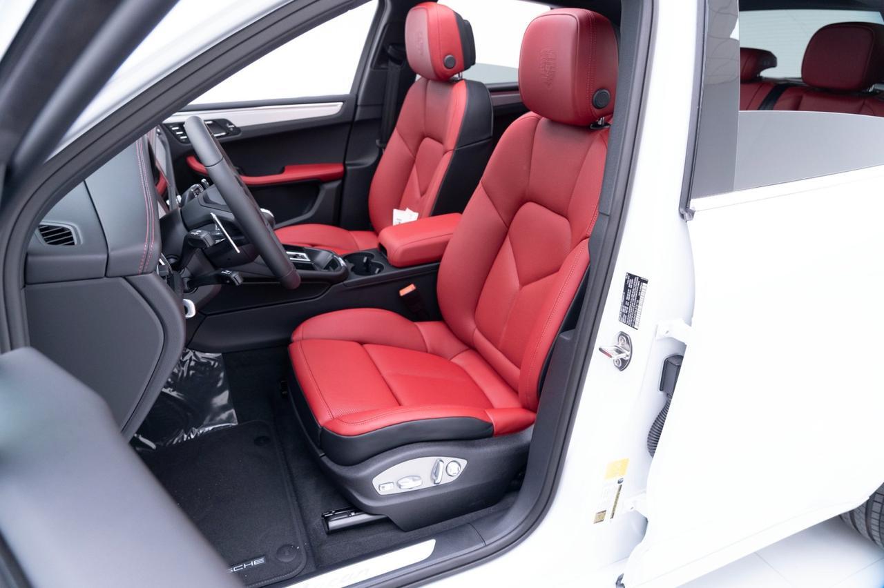 2025 Porsche Macan Pompano Beach FL