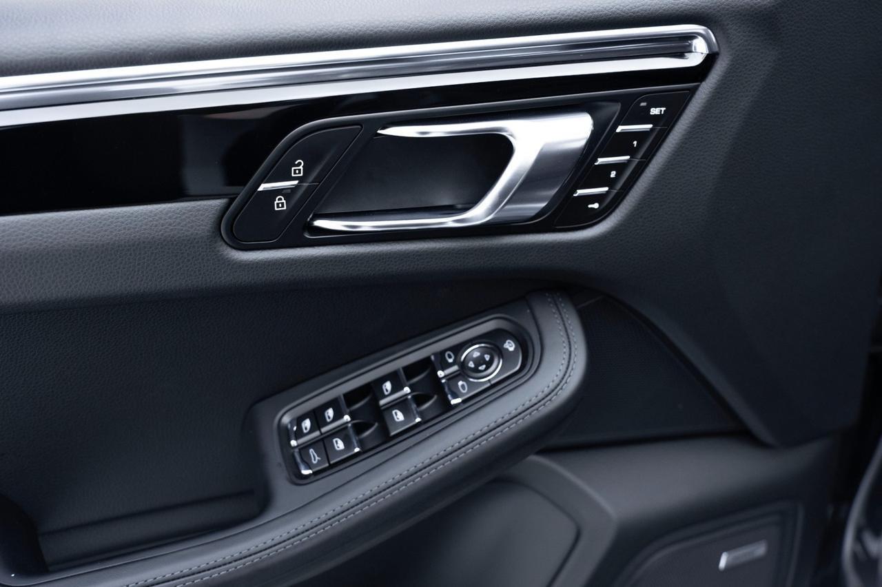 2025 Porsche Macan Pompano Beach FL
