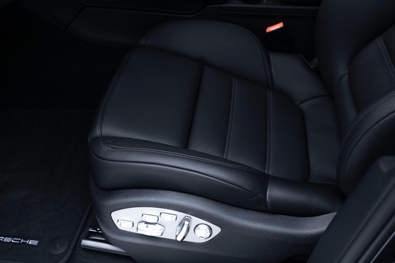 2025 Porsche Macan Pompano Beach FL