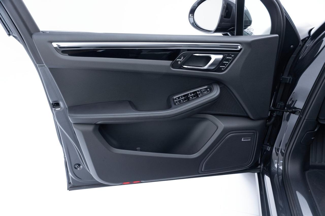 2025 Porsche Macan Pompano Beach FL
