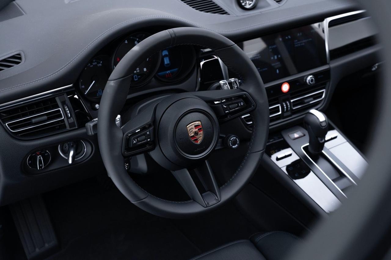 2025 Porsche Macan Pompano Beach FL