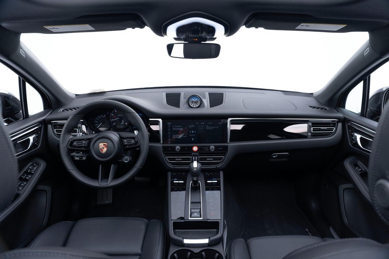 2025 Porsche Macan Pompano Beach FL