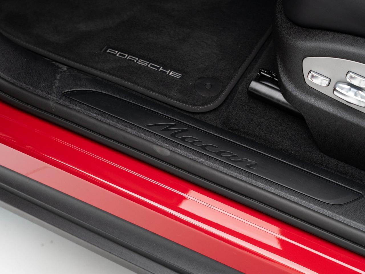 2025 Porsche Macan Pompano Beach FL