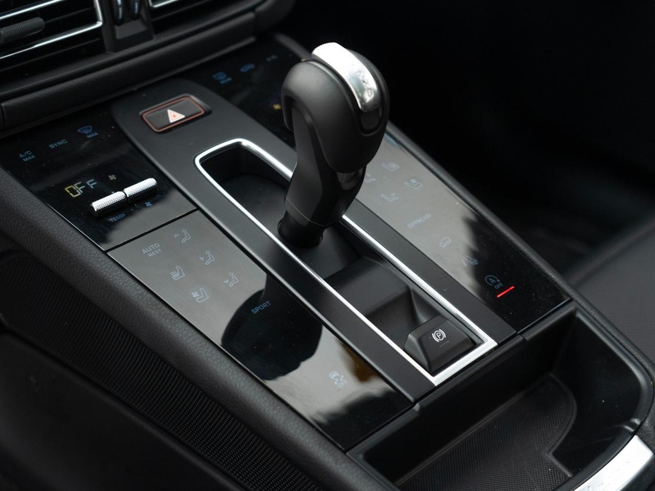 2025 Porsche Macan Pompano Beach FL