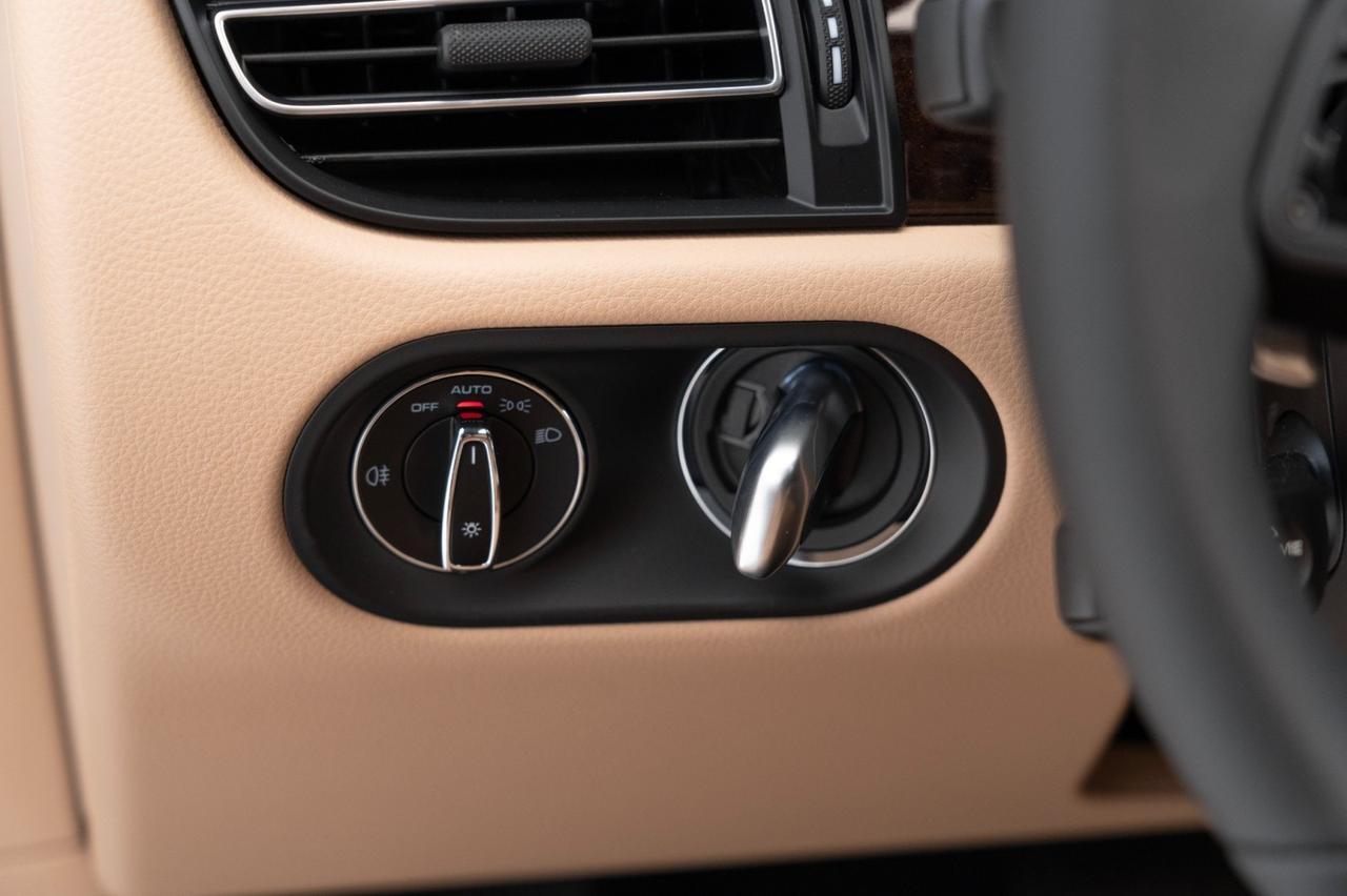 2025 Porsche Macan Pompano Beach FL