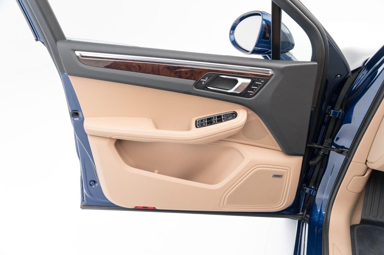 2025 Porsche Macan Pompano Beach FL