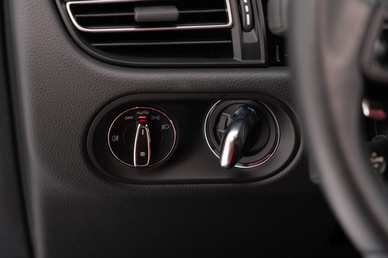 2025 Porsche Macan Pompano Beach FL