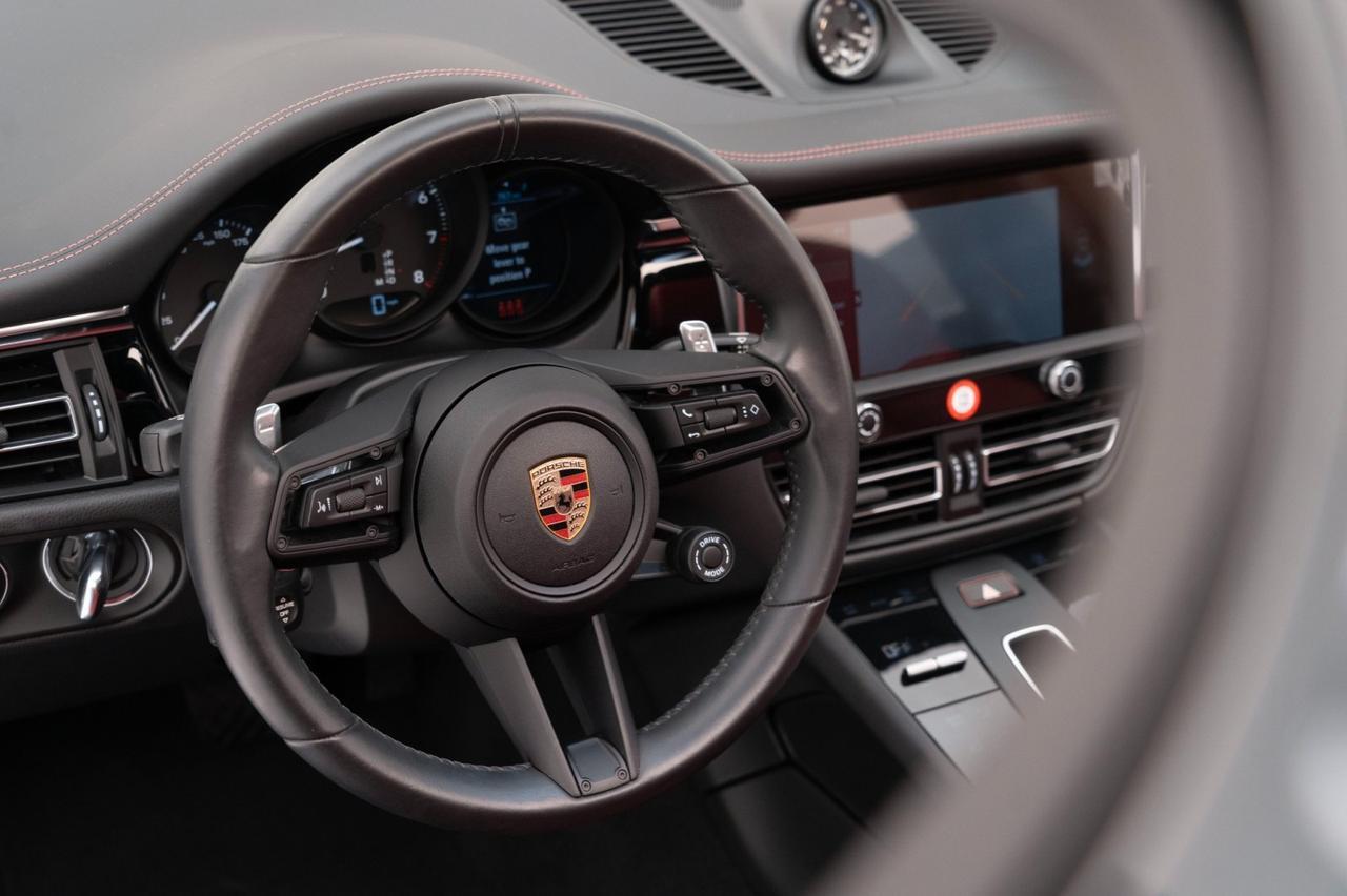 2025 Porsche Macan Pompano Beach FL