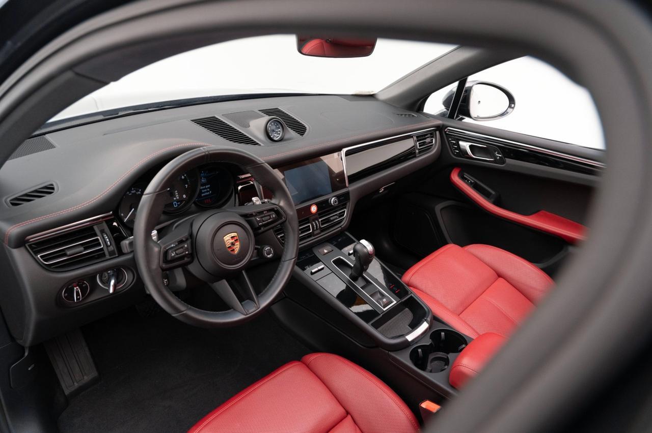 2025 Porsche Macan Pompano Beach FL