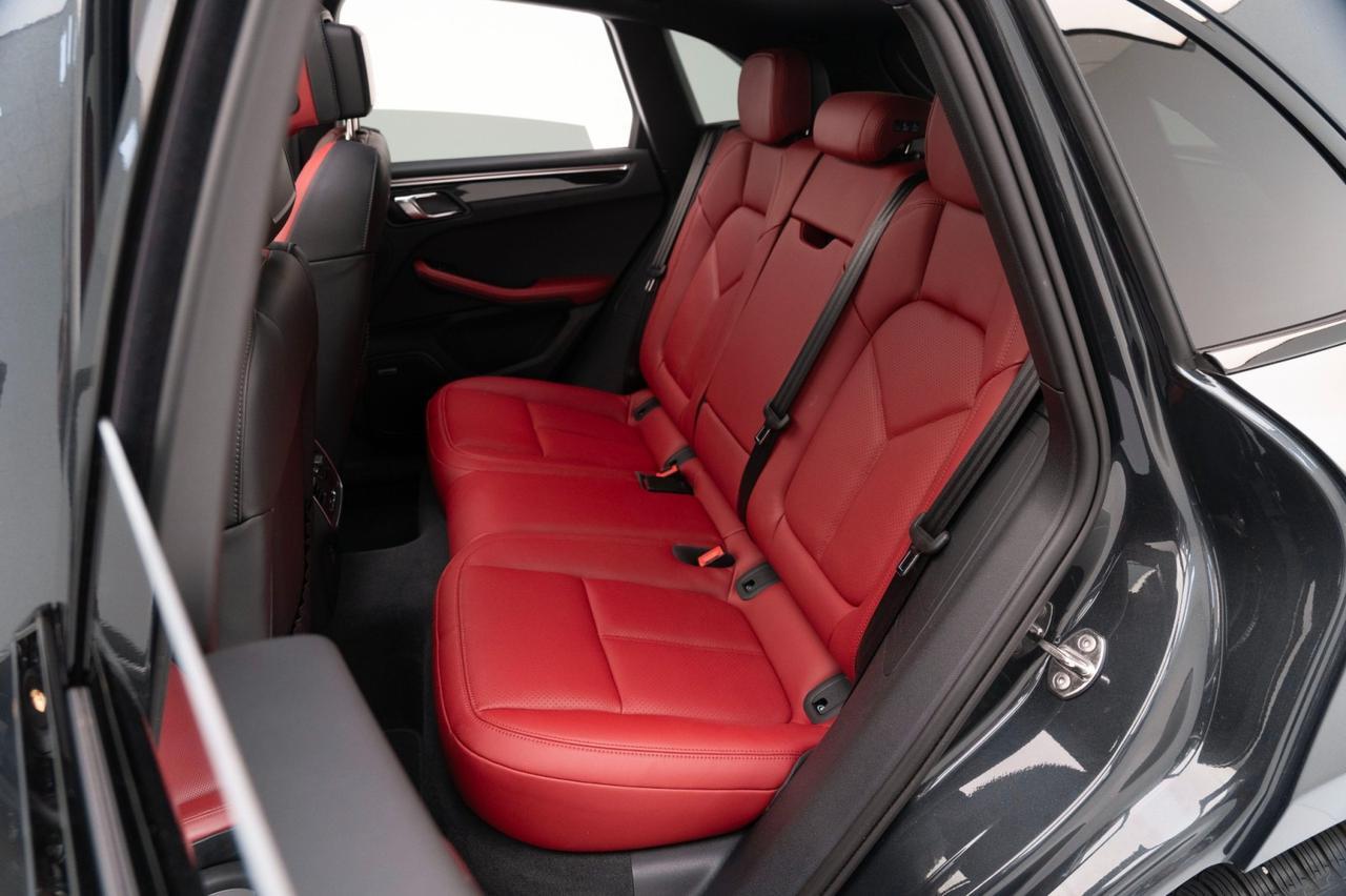 2025 Porsche Macan Pompano Beach FL