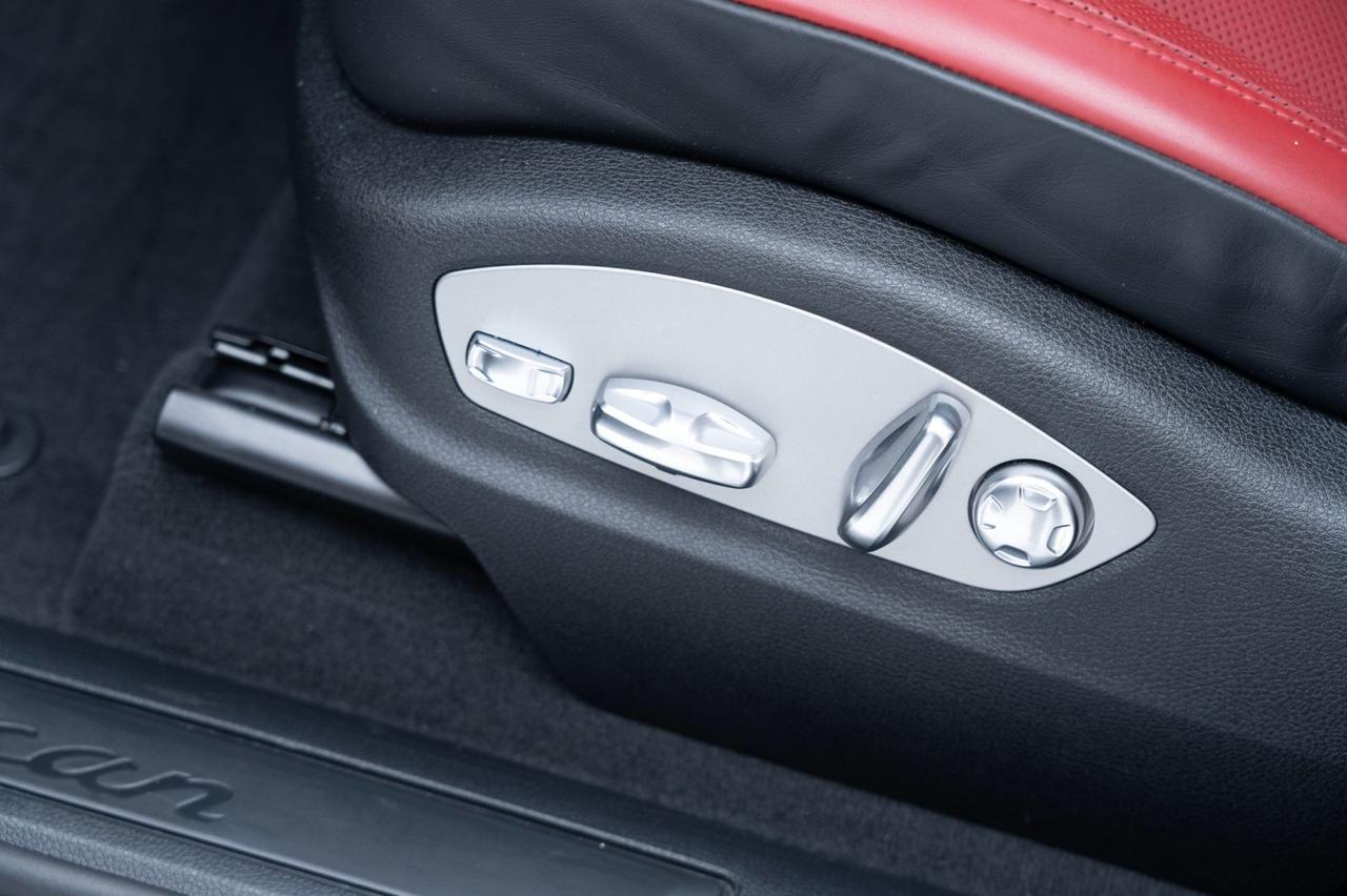 2025 Porsche Macan Pompano Beach FL