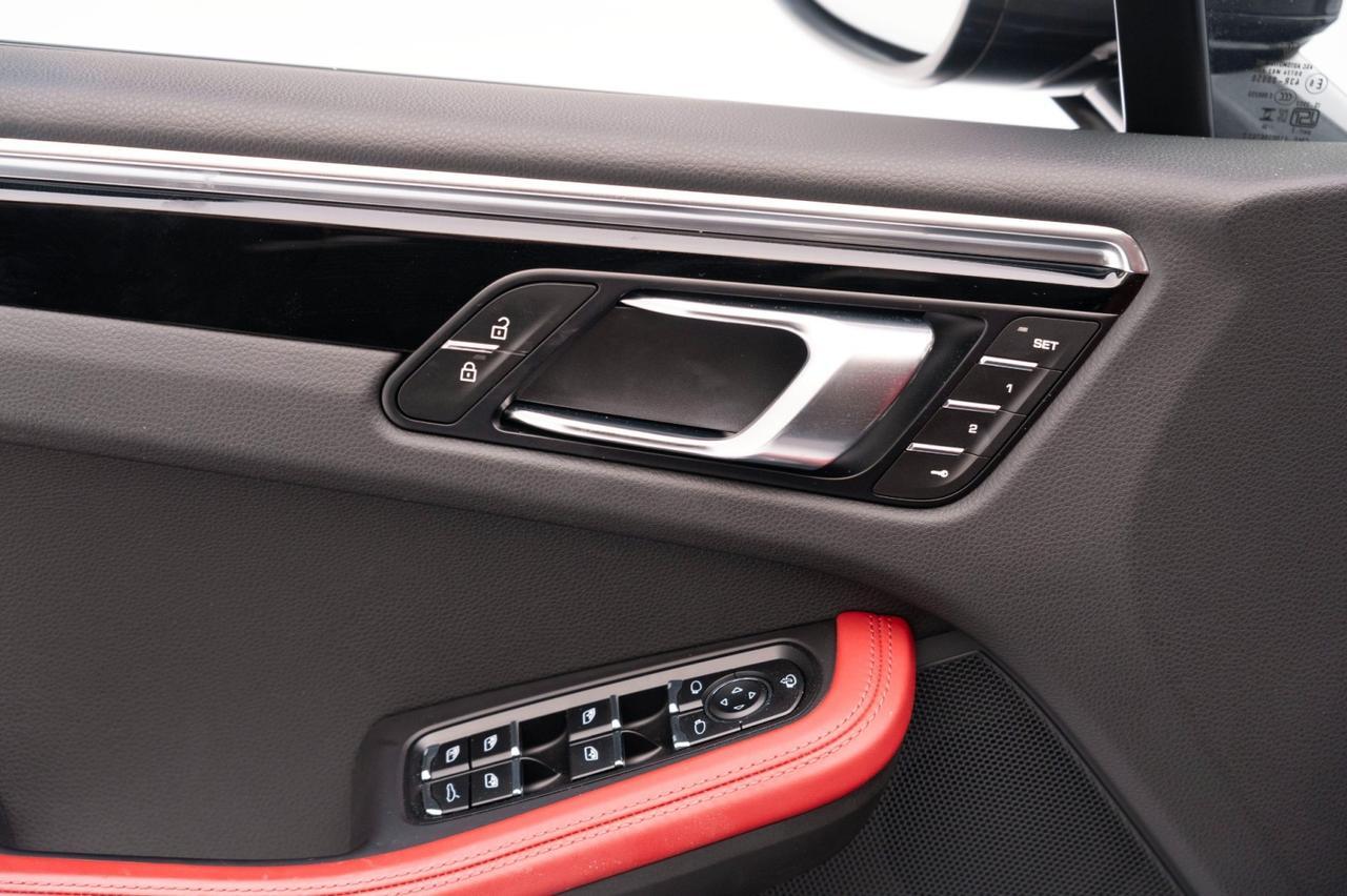 2025 Porsche Macan Pompano Beach FL