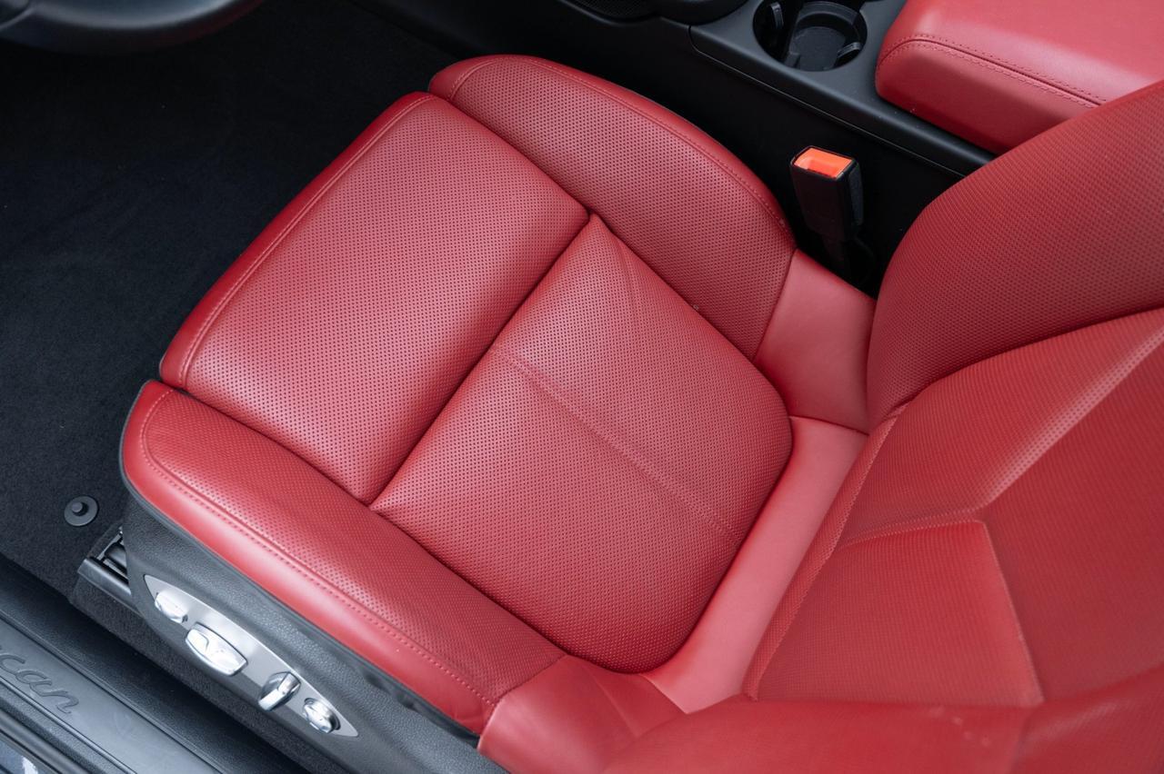 2025 Porsche Macan Pompano Beach FL