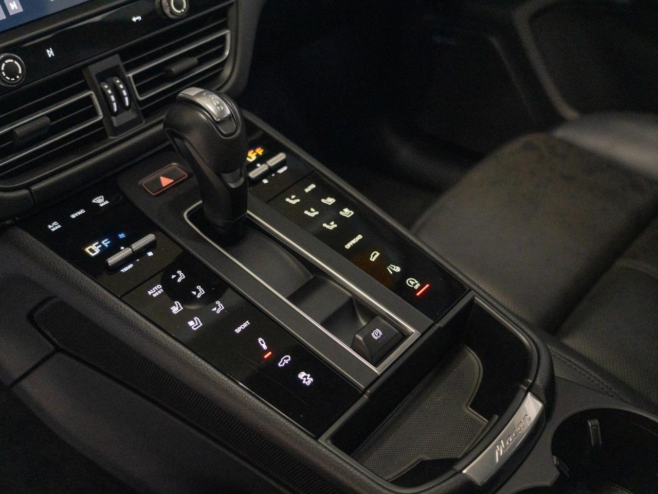 2025 Porsche Macan Pompano Beach FL