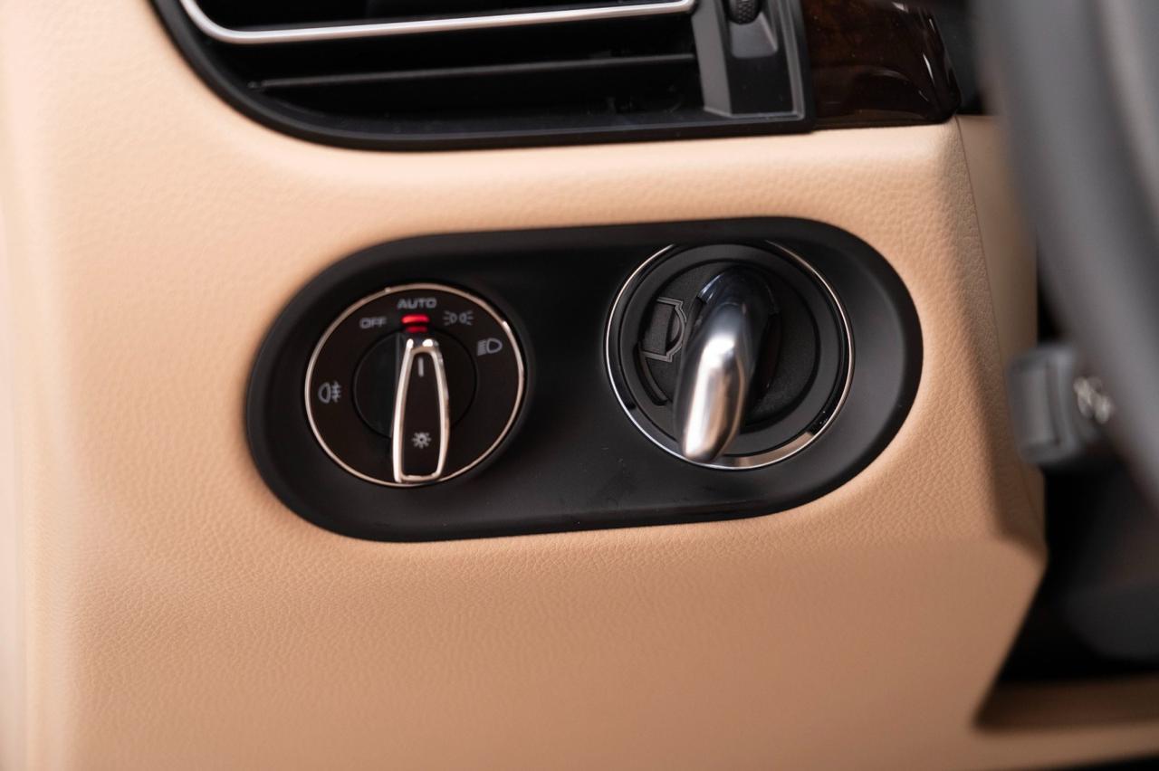 2025 Porsche Macan Pompano Beach FL