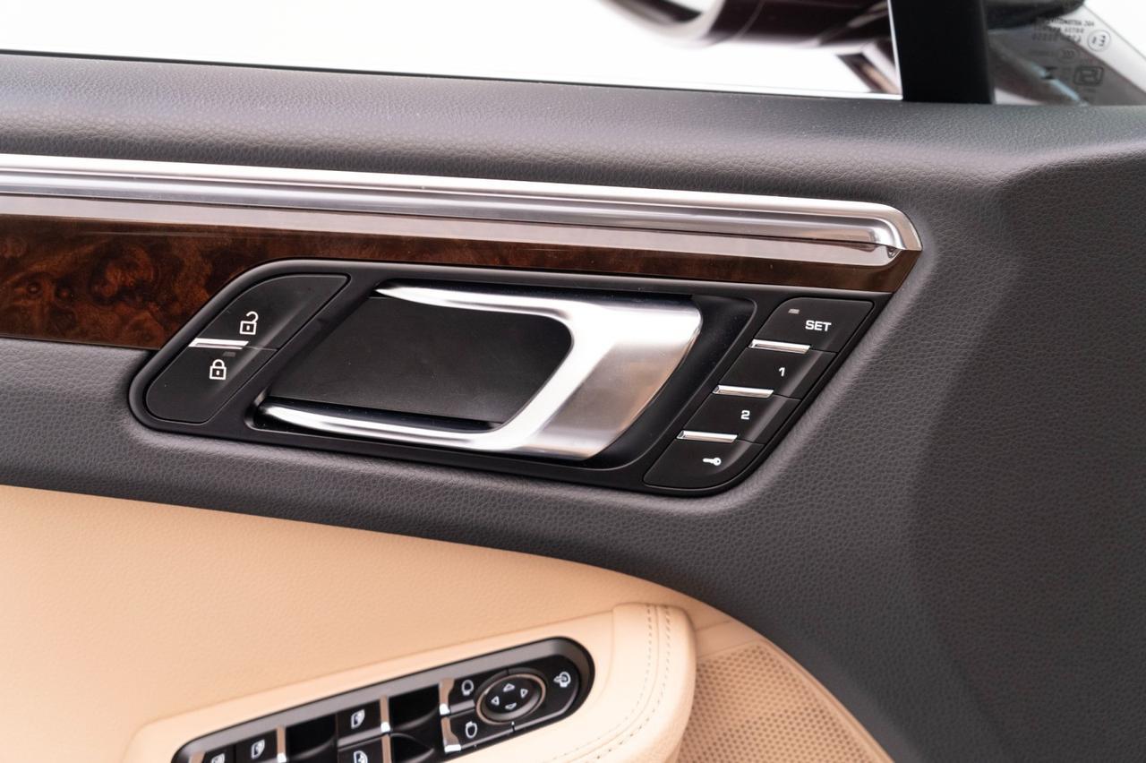 2025 Porsche Macan Pompano Beach FL
