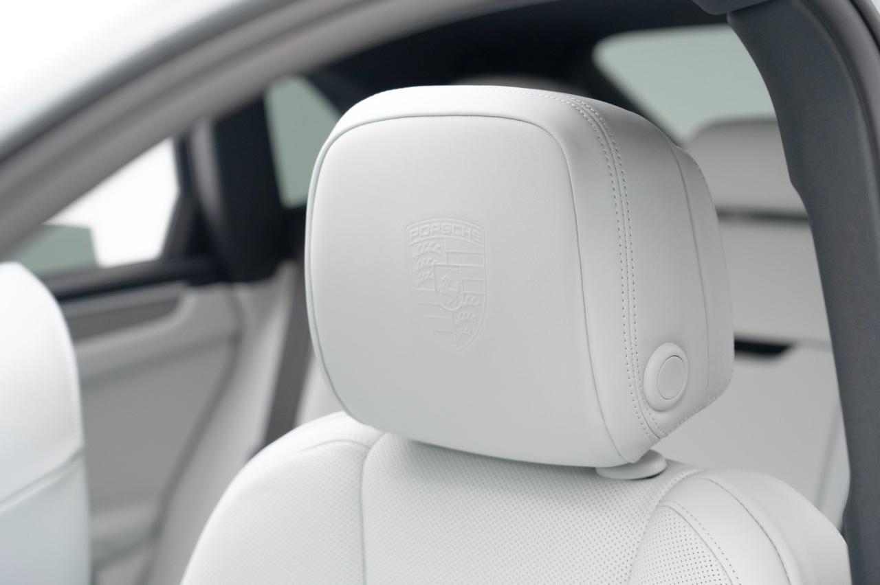 2025 Porsche Macan Pompano Beach FL