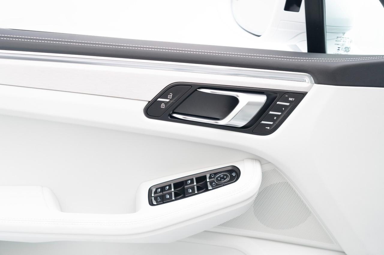 2025 Porsche Macan Pompano Beach FL