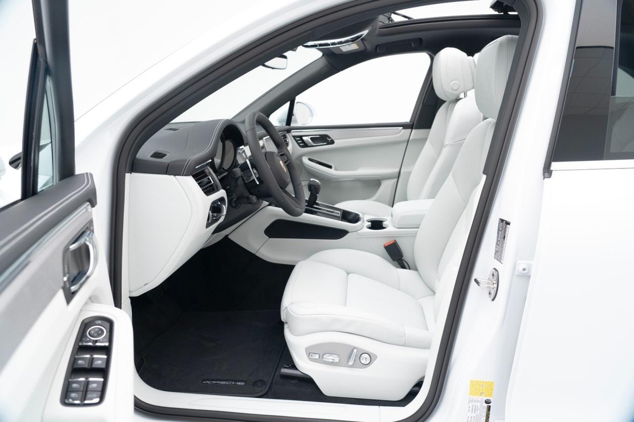 2025 Porsche Macan Pompano Beach FL
