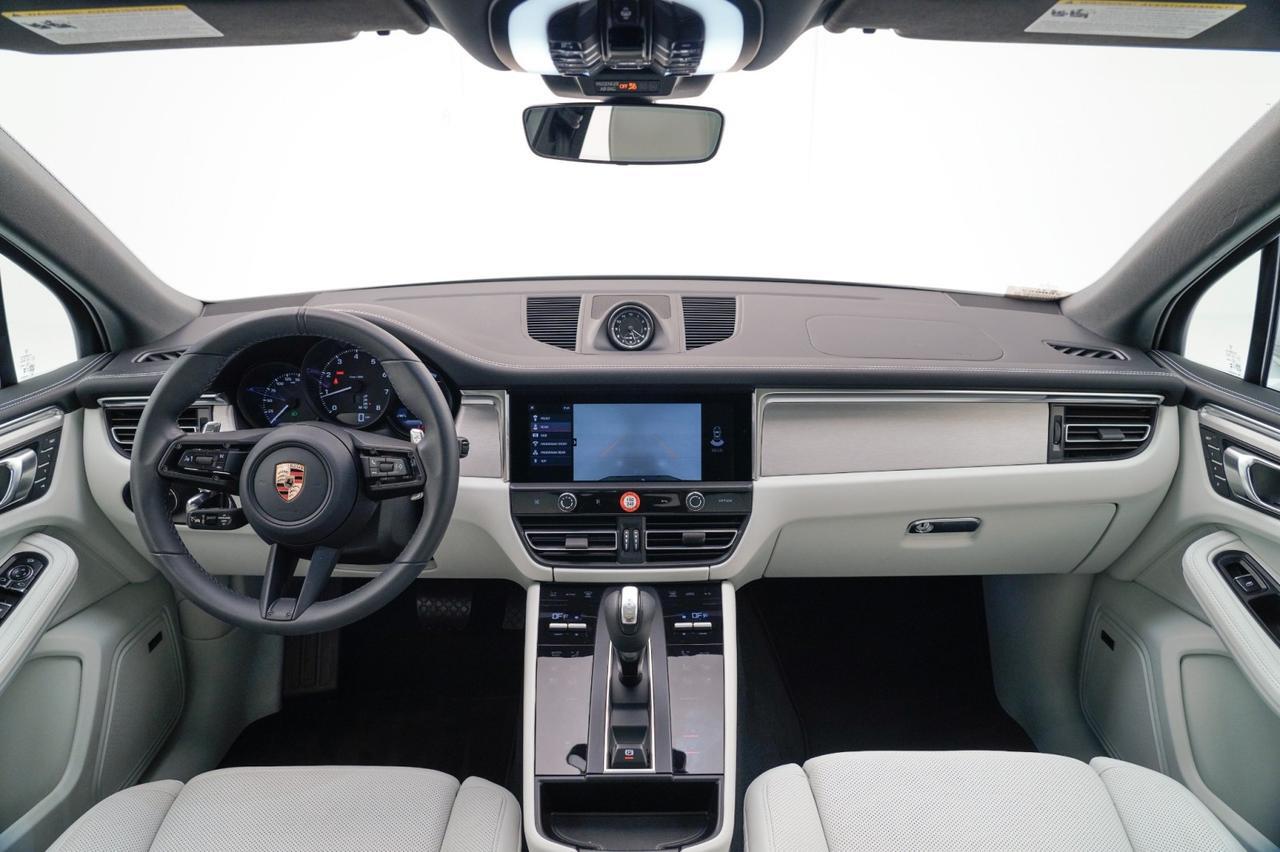 2025 Porsche Macan Pompano Beach FL