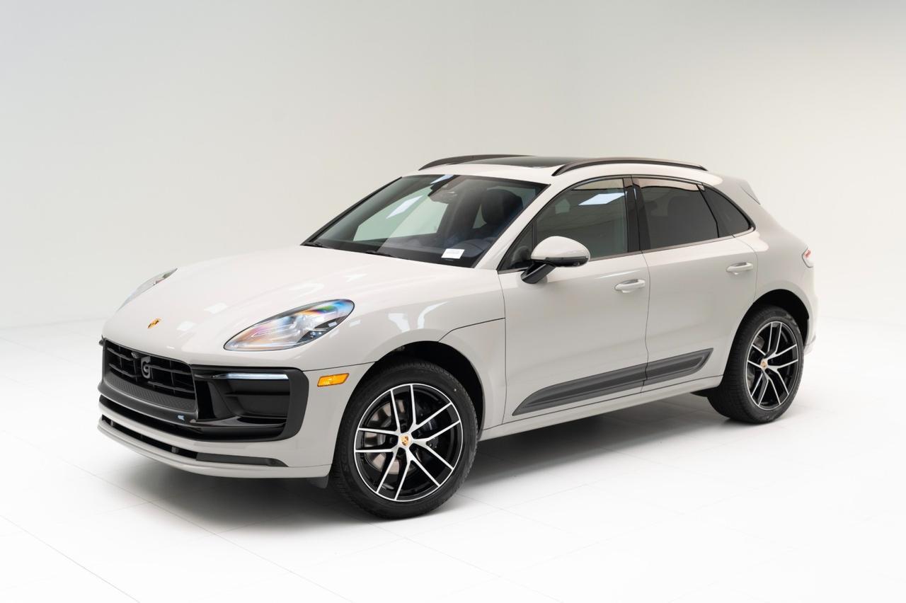 2025 Porsche Macan