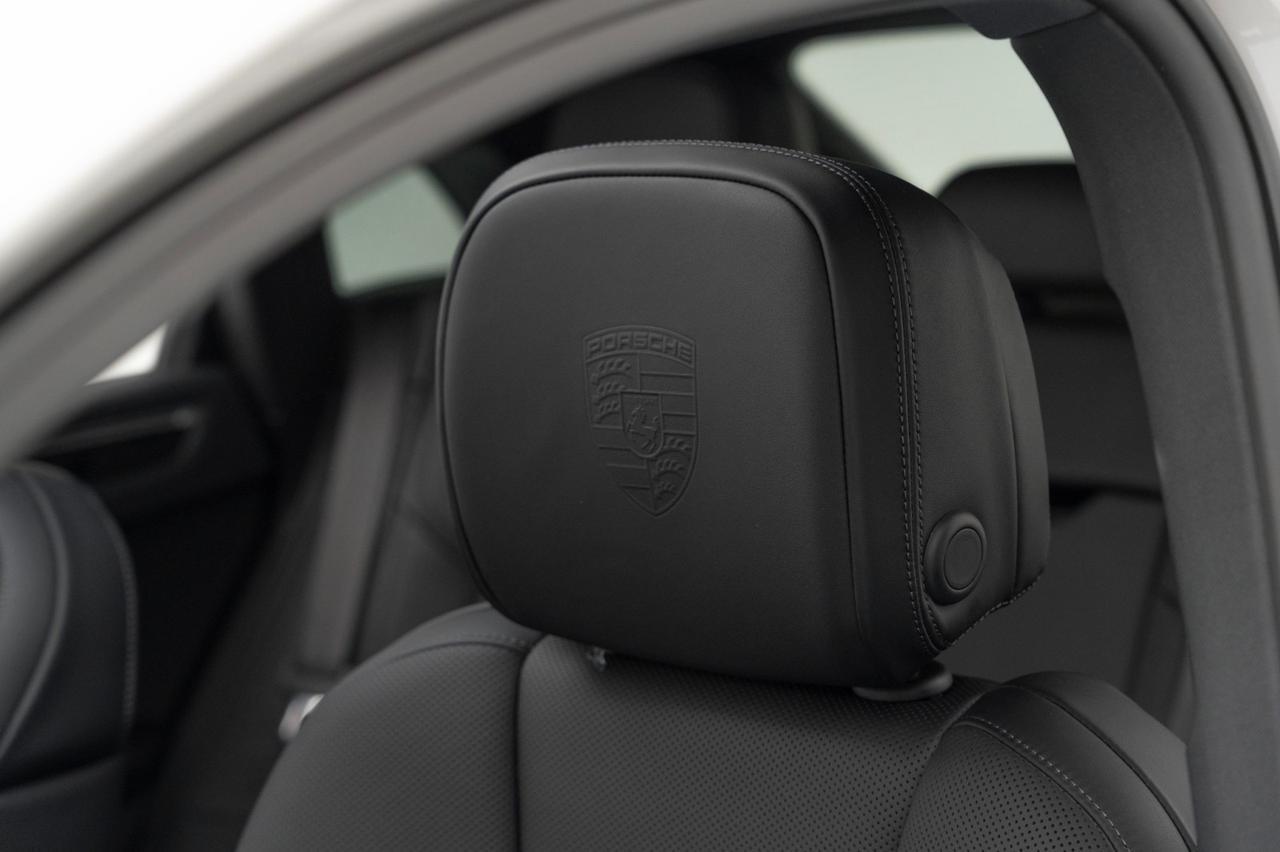 2025 Porsche Macan Pompano Beach FL