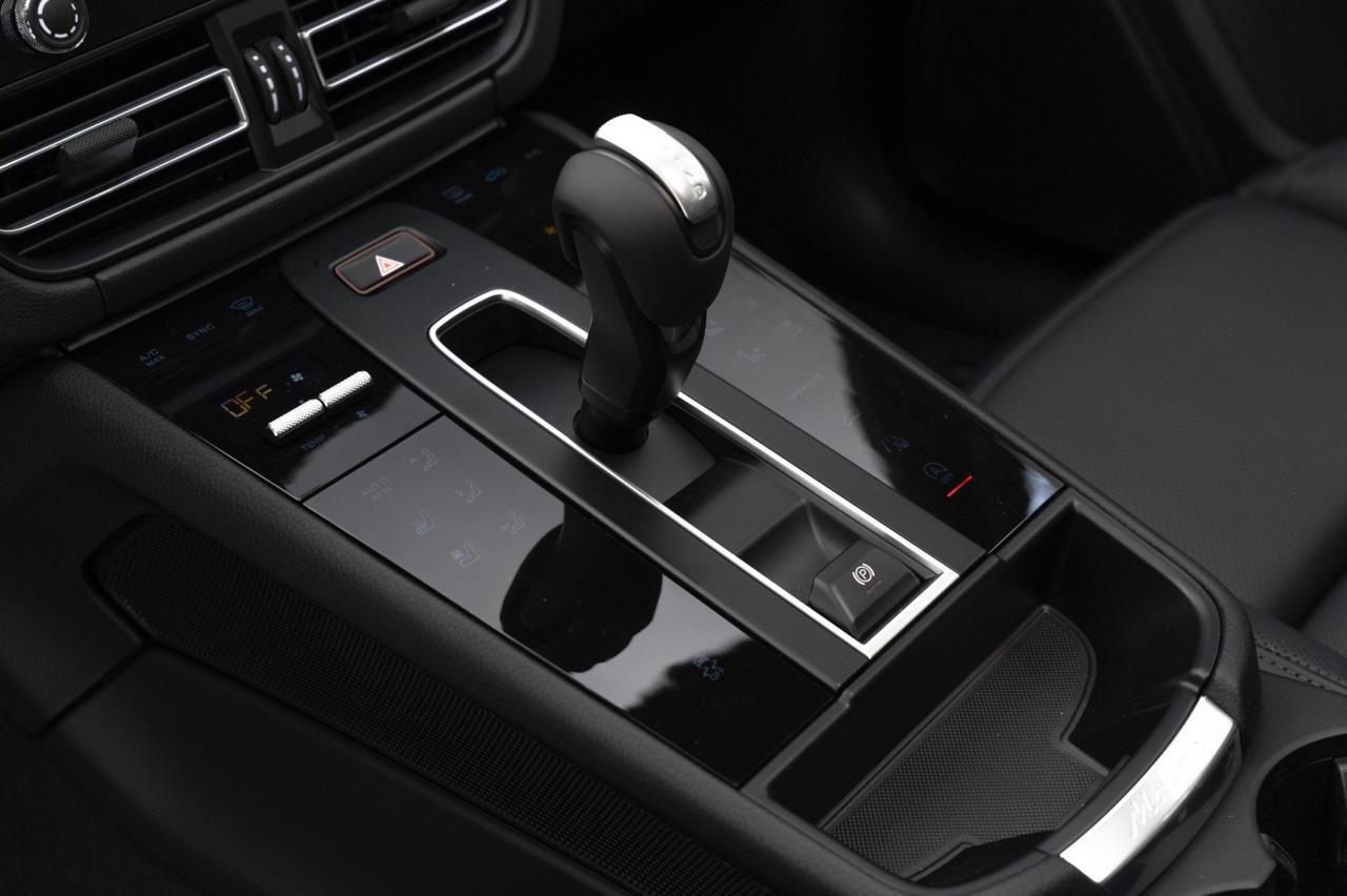 2025 Porsche Macan Pompano Beach FL