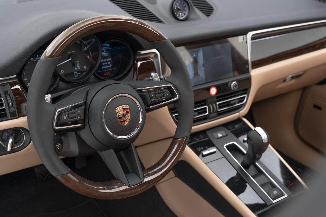 2025 Porsche Macan Pompano Beach FL