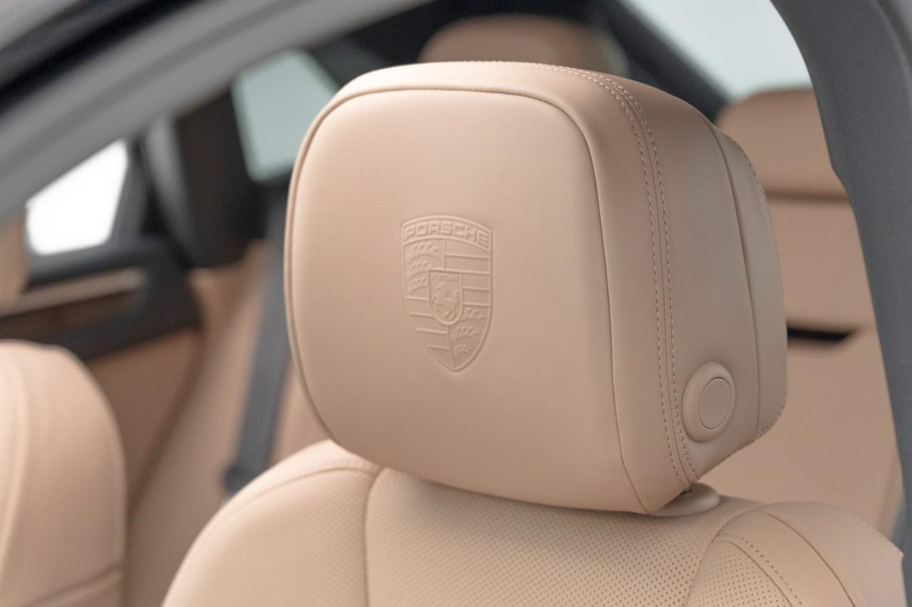 2025 Porsche Macan Pompano Beach FL