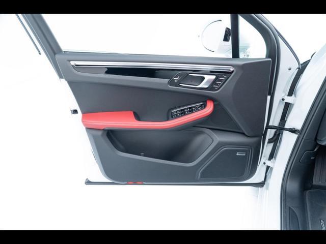 2025 Porsche Macan Pompano Beach FL