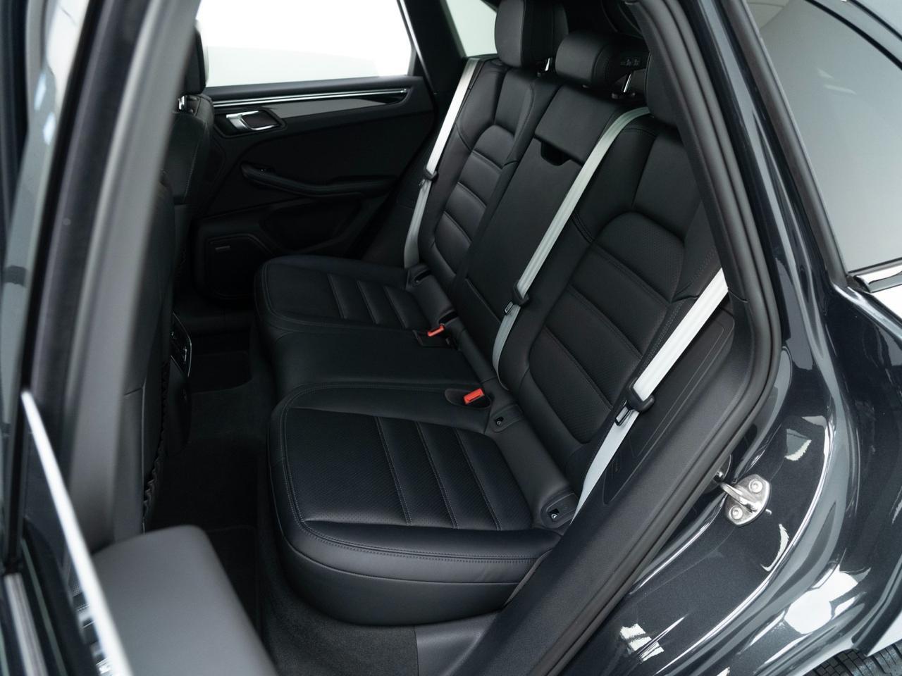 2025 Porsche Macan Pompano Beach FL