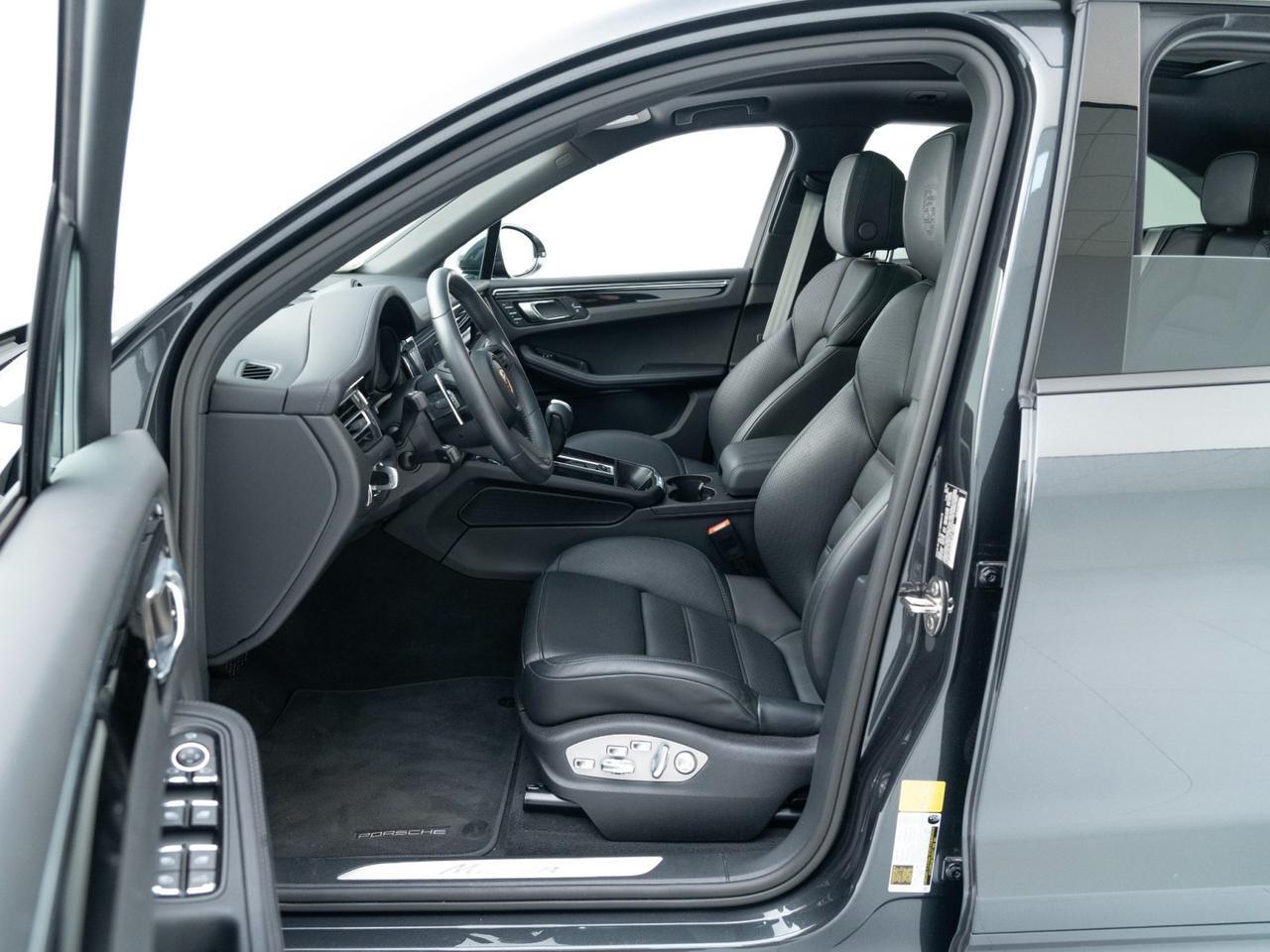 2025 Porsche Macan Pompano Beach FL