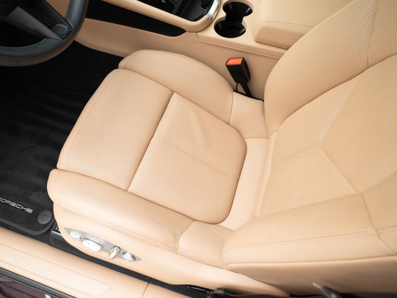 2025 Porsche Macan Pompano Beach FL