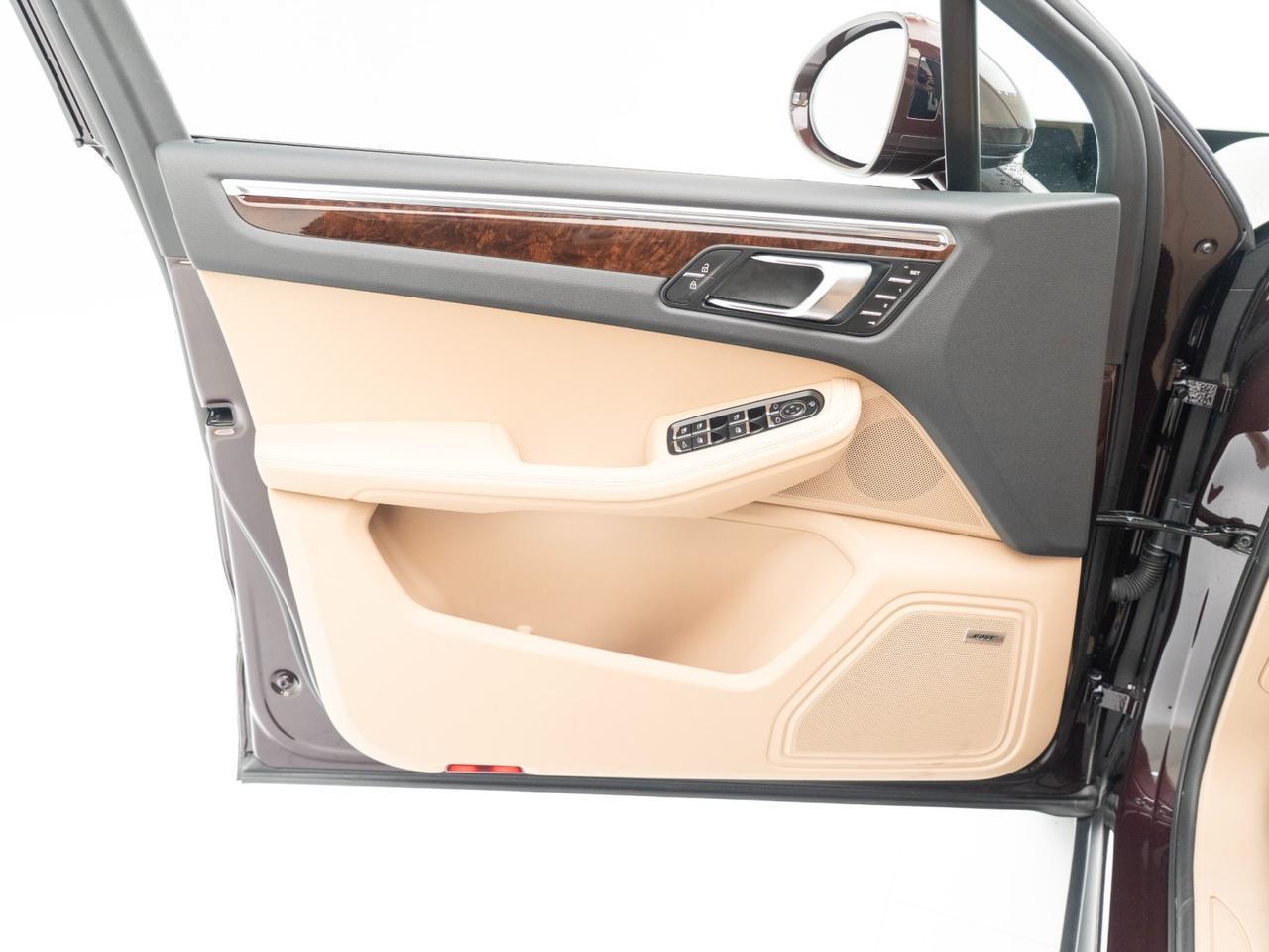 2025 Porsche Macan Pompano Beach FL