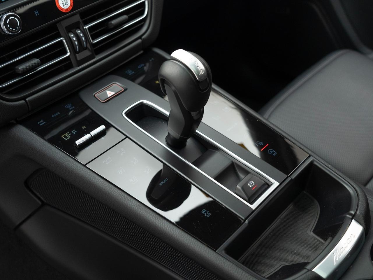 2025 Porsche Macan Pompano Beach FL