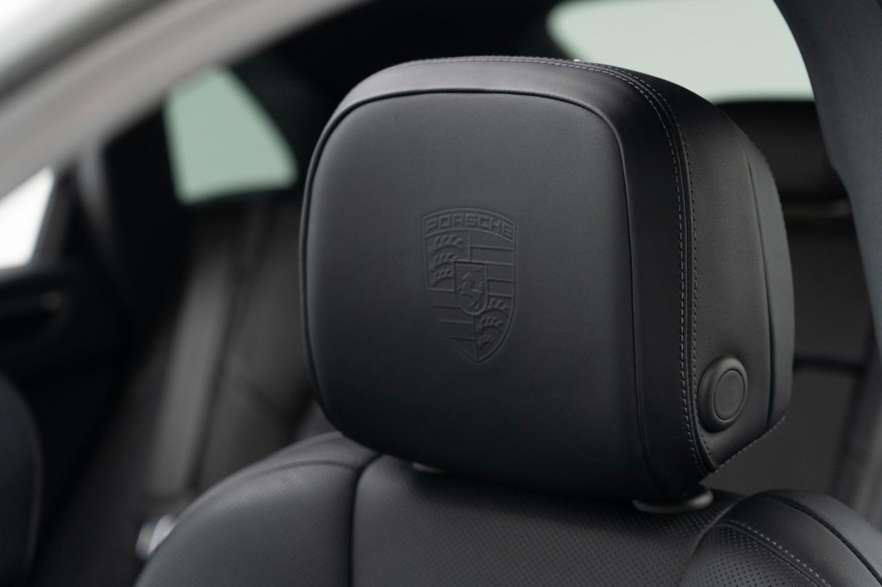 2025 Porsche Macan Pompano Beach FL